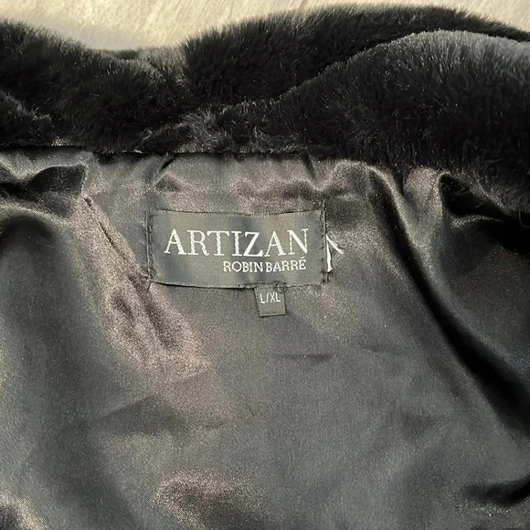 ARTIZAN ROBIN BARRE NWOT Black Faux Fur Vest Lined With Hood Pockets, Size L/XL - Picture 9 of 11